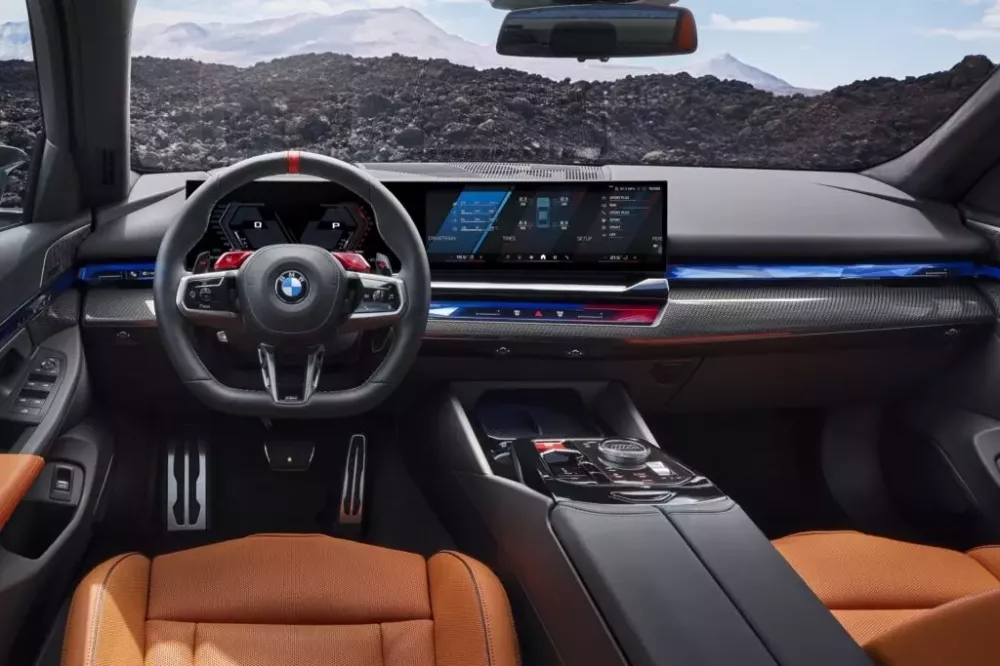 BMW M5 Sedan 2025: Thiết kế và động cơ mới mạnh hơn